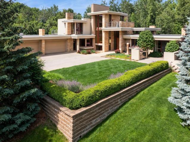 685 Hidden Creek Trail Mendota Heights MN 55118 - MLS# 6707877