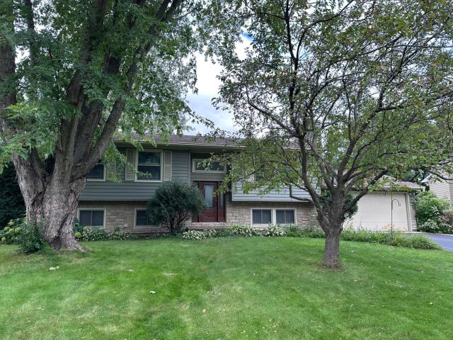 4515 Terraceview Lane N Minneapolis MN 55446 - MLS# 6710175