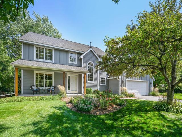 4027 Camberwell Drive N Saint Paul MN 55123 - MLS# 6713075