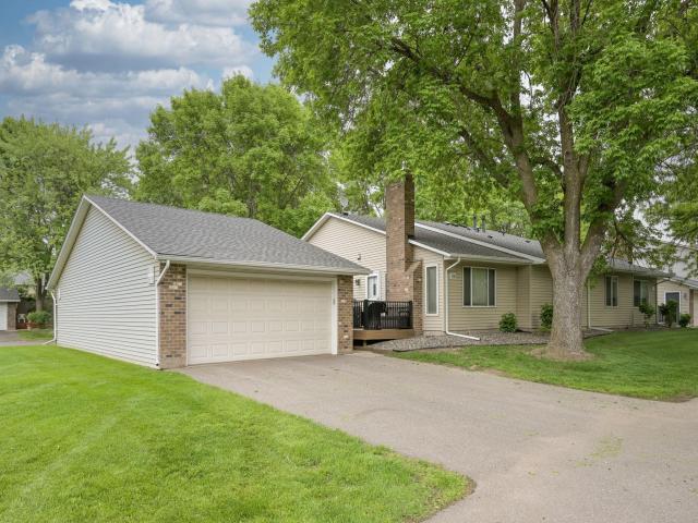 9350 Ranchview Lane N Maple Grove MN 55369 - MLS# 6717480