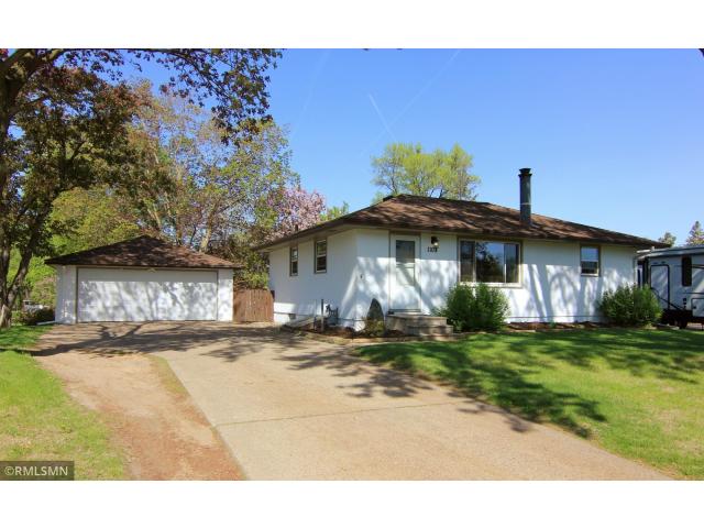1104 Greystone Avenue N Saint Paul MN 55128 - MLS# 6718174