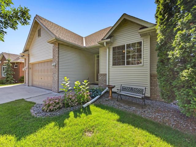 521 Redpoll Avenue SE New Prague MN 56071 - MLS# 6718449