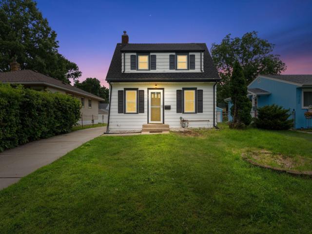 1566 Grotto Street N Saint Paul MN 55117 - MLS# 6728073