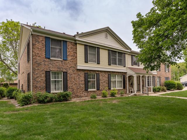 2051 Carriage Drive SW Unit 2051A Rochester MN 55902 - MLS# 6728740