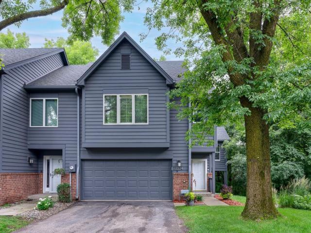 2224 Sherwood Court Minnetonka MN 55305 - MLS# 6730159