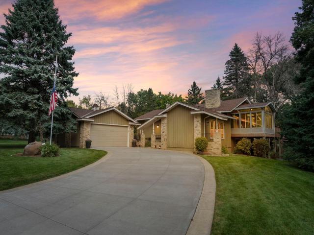 5 Five Oaks Lane Saint Paul MN 55110 - MLS# 6731372