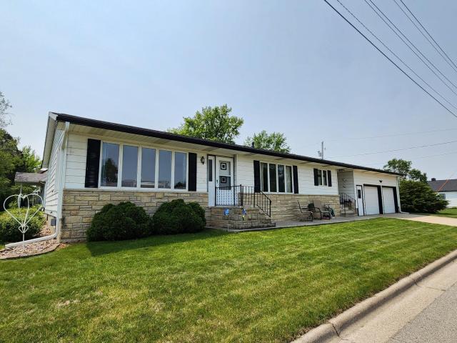 25 3rd Avenue NE Plainview MN 55964 - MLS# 6731490