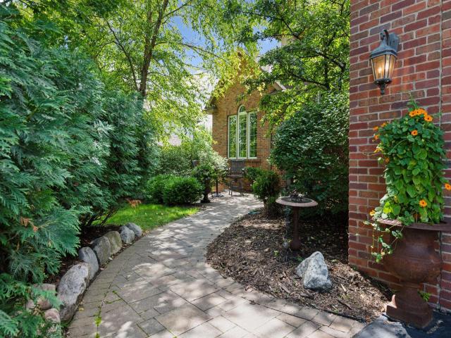 6636 Brenden Court Chanhassen MN 55317 - MLS# 6733683