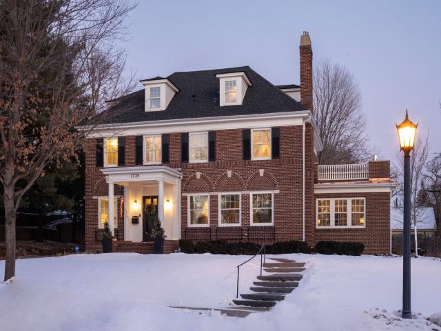 1725 Knox Avenue S Minneapolis MN 55403 - MLS# 6734999