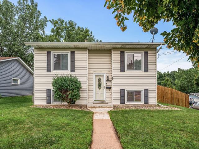 1902 3rd Street E Saint Paul MN 55119 - MLS# 6735436