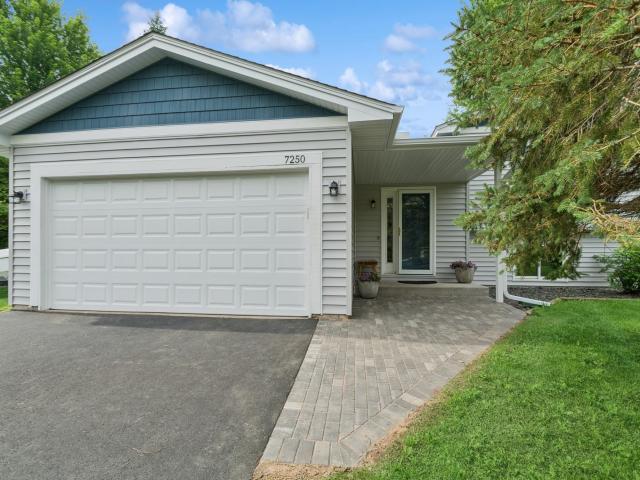 7250 Sierra Court Chanhassen MN 55317 - MLS# 6736952