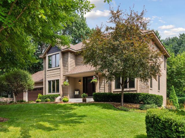 13760 Duluth Drive Apple Valley MN 55124 - MLS# 6737359