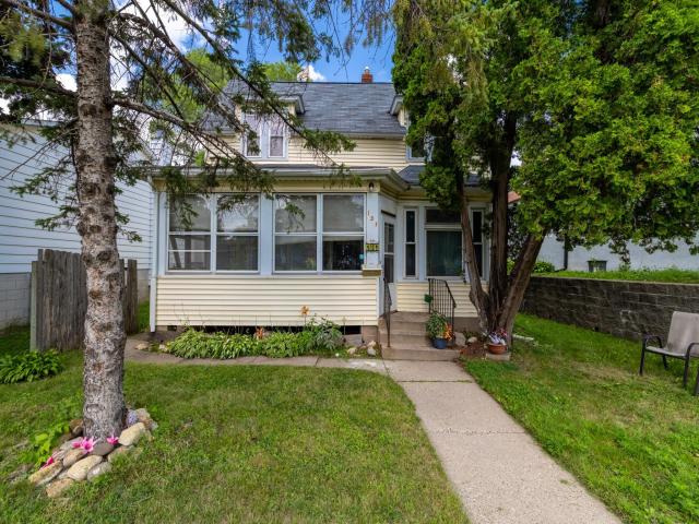 131 Delos Street E Saint Paul MN 55107 - MLS# 6738214