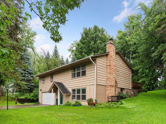 9535 Timberwood Road Chaska MN 55318 - MLS# 6738380