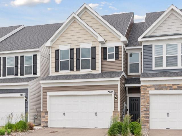 7205 Walnut Grove Way N Maple Grove MN 55311 - MLS# 6740915