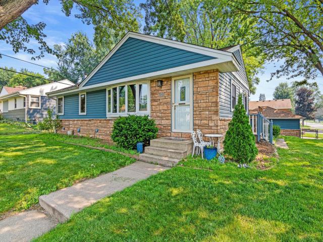 700 Pandora Drive NE Minneapolis MN 55432 - MLS# 6741955