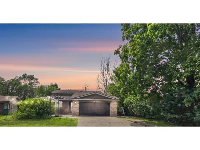 5225 Xenia Avenue N Minneapolis MN 55429 - MLS# 6742298