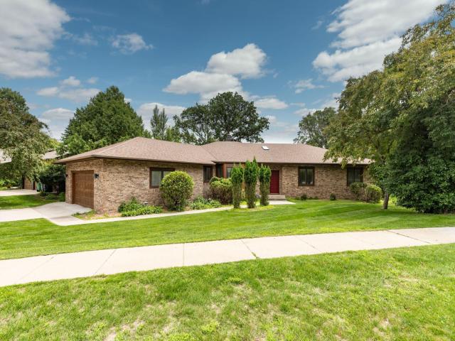 2104 Baihly Hills Drive SW Rochester MN 55902 - MLS# 6742415