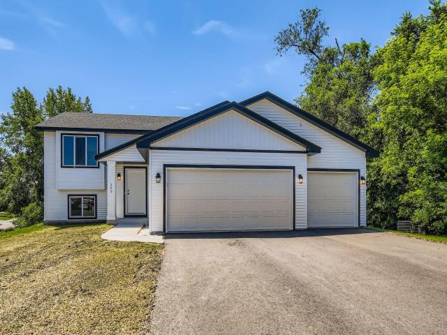 200 94th Avenue NW Coon Rapids MN 55433 - MLS# 6742600