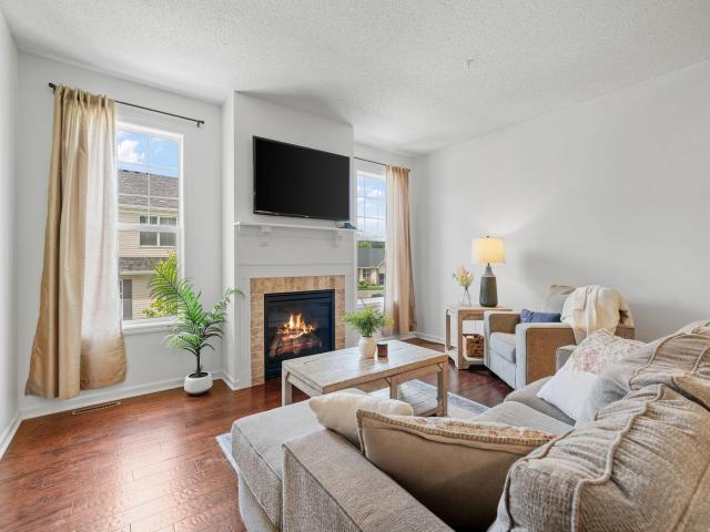 7742 Madelyn Creek Drive Victoria MN 55386 - MLS# 6743364