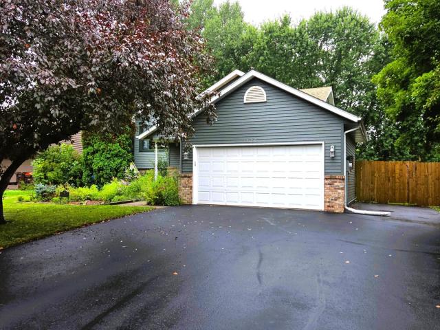 1920 Heath Avenue N Oakdale MN 55128 - MLS# 6744066