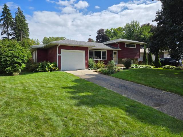 126 20th Avenue N South Saint Paul MN 55075 - MLS# 6744896