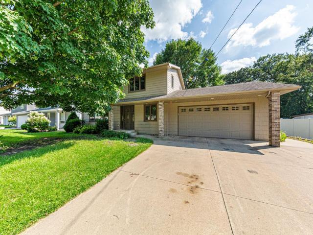 1633 Massee Street Albert Lea MN 56007 - MLS# 6745660
