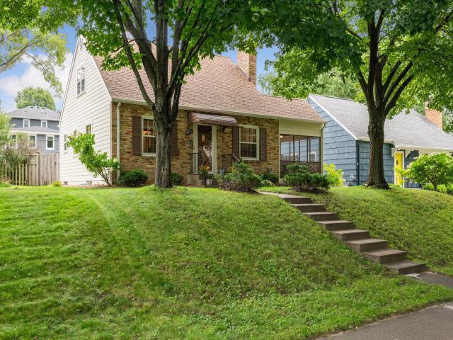 5525 Cumberland Road Minneapolis MN 55410 - MLS# 6745860