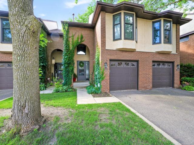 1932 Dupont Avenue S Minneapolis MN 55403 - MLS# 6746092