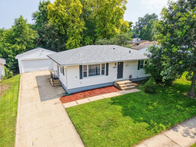 2510 23rd Avenue NW Rochester MN 55901 - MLS# 6746524