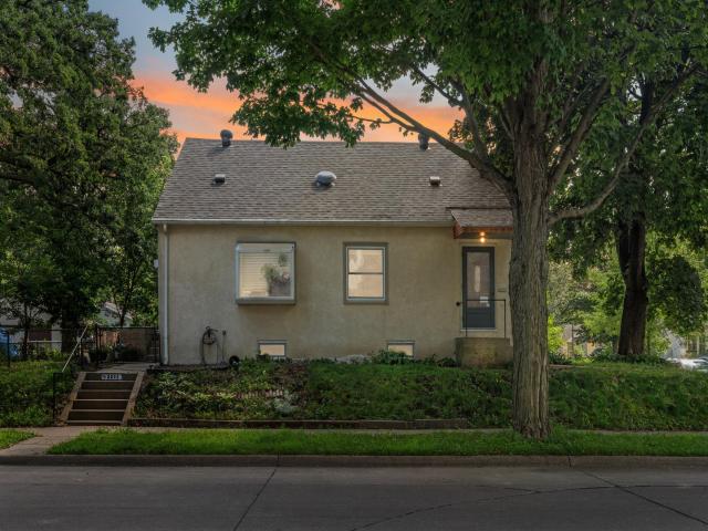 2559 NE Mckinley Street Minneapolis MN 55418 - MLS# 6746793
