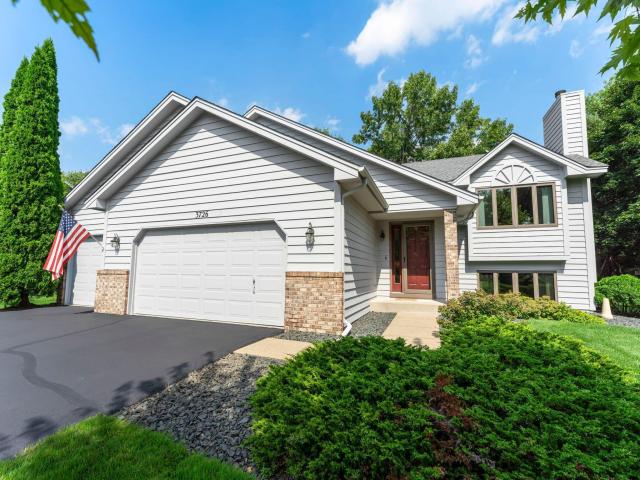 3726 Wescott Hills Drive Eagan MN 55123 - MLS# 6747509