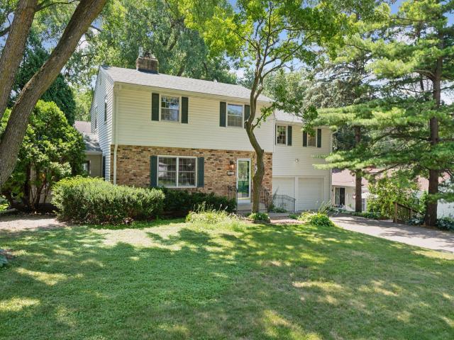5613 Warden Avenue Edina MN 55436 - MLS# 6748260