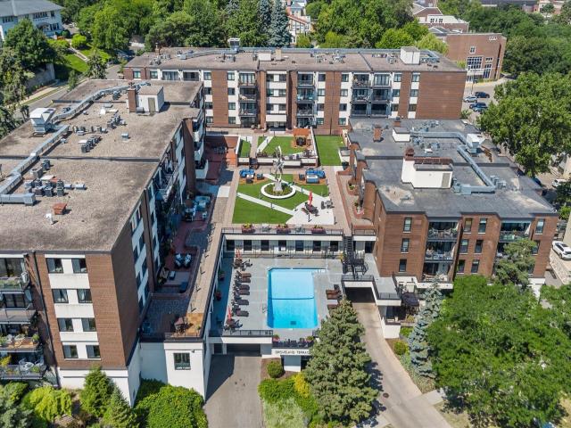 48 Groveland Terrace Unit B301 Minneapolis MN 55403 - MLS# 6749557