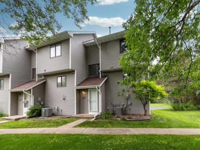 14 Elton Ridge Court NW Rochester MN 55901 - MLS# 6750622
