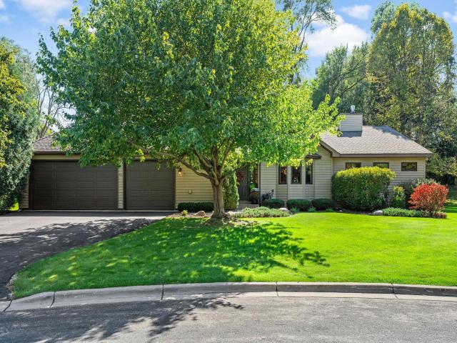 912 Crown Court Saint Paul MN 55118 - MLS# 6750939