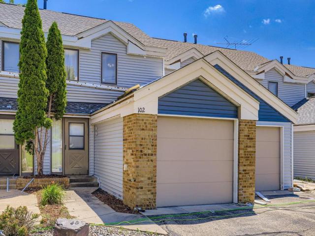 3040 Shields Drive Unit 102 Saint Paul MN 55121 - MLS# 6751592