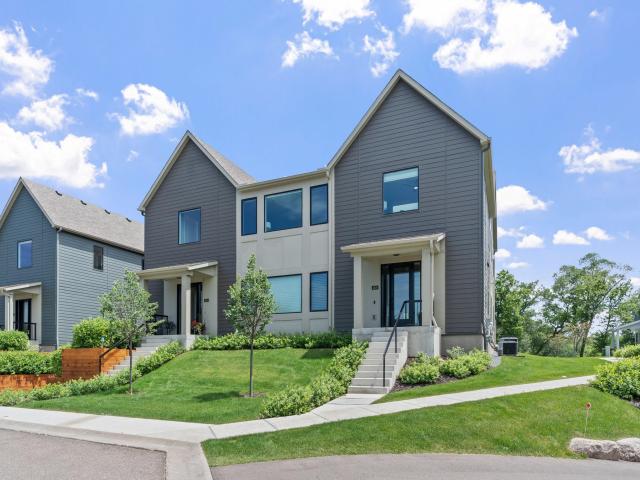 4825 Linden Cove Lane Unit 11 Savage MN 55378 - MLS# 6751654