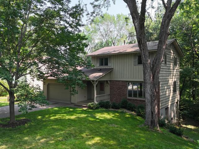 2087 Violet Lane Saint Paul MN 55112 - MLS# 6751699