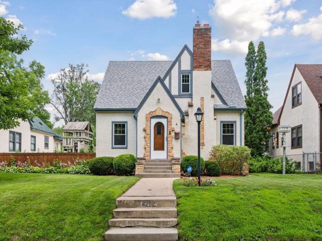 4252 Queen Avenue N Minneapolis MN 55412 - MLS# 6751984