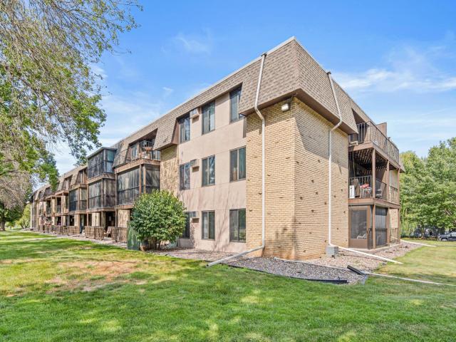 3461 Kent Street Unit 1112 Saint Paul MN 55126 - MLS# 6752318