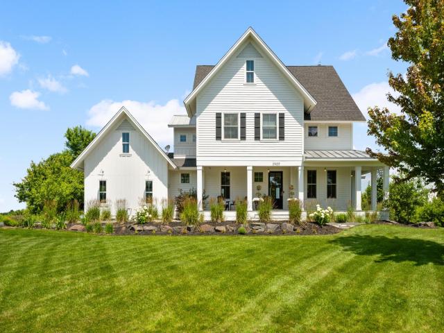 21405 Bitterbush Pass Prior Lake MN 55372 - MLS# 6753262