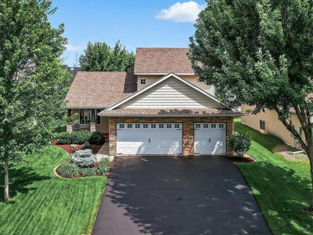 2425 Queen Avenue Shakopee MN 55379 - MLS# 6753828