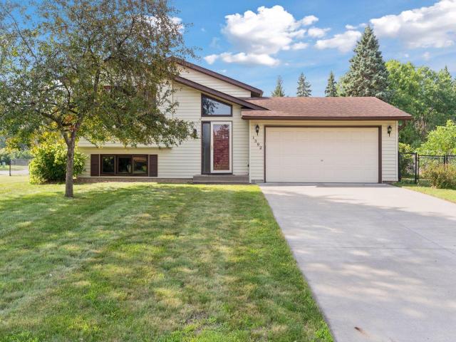 1392 Jonquil Lane White Bear Lake MN 55110 - MLS# 6753968