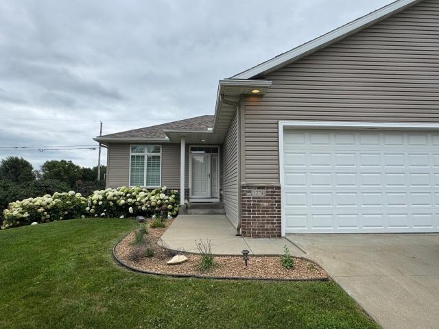 3274 James Lane NE Rochester MN 55906 - MLS# 6754058