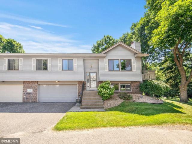 911 Lawnview Avenue Saint Paul MN 55126 - MLS# 6754764