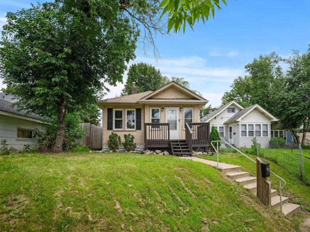 560 Gotzian Street Saint Paul MN 55106 - MLS# 6754815