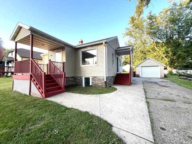 345 5th Street SW Plainview MN 55964 - MLS# 6755173