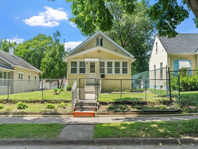 3647 Queen Avenue N Minneapolis MN 55412 - MLS# 6755289