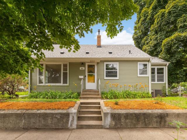 605 Griggs Street N Saint Paul MN 55104 - MLS# 6755414